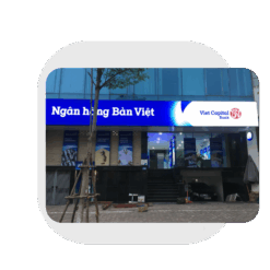 Hộp đèn in uv nổi